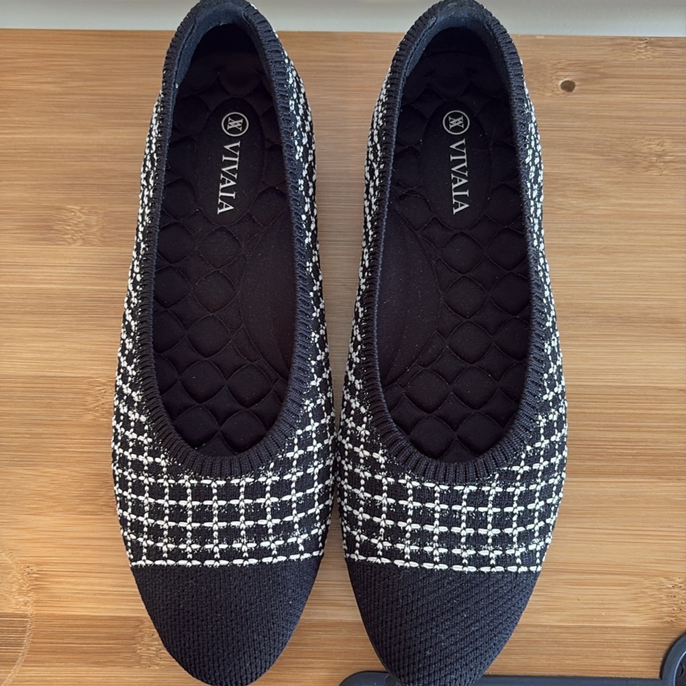 Vivaia Black Tweed Almond Toe Ballet Flats Tamia Walker - Picture 4 of 6